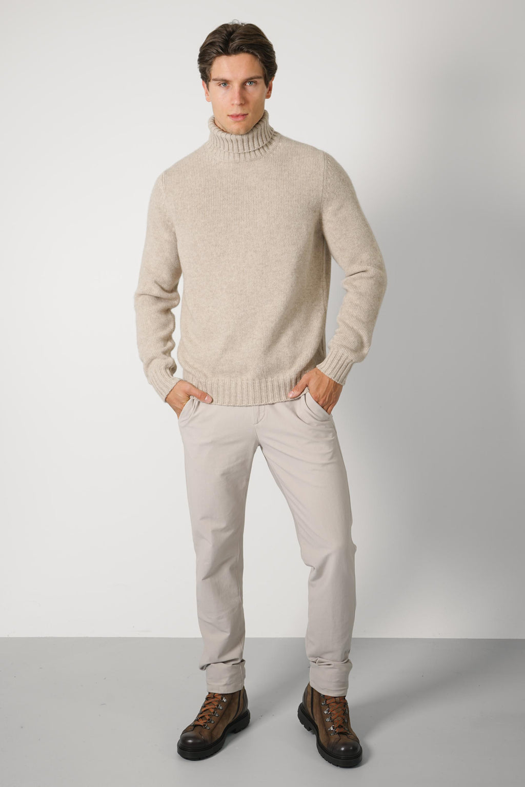 Fedeli Oslo Wool-Cashmere Rollneck Sweater – Beige