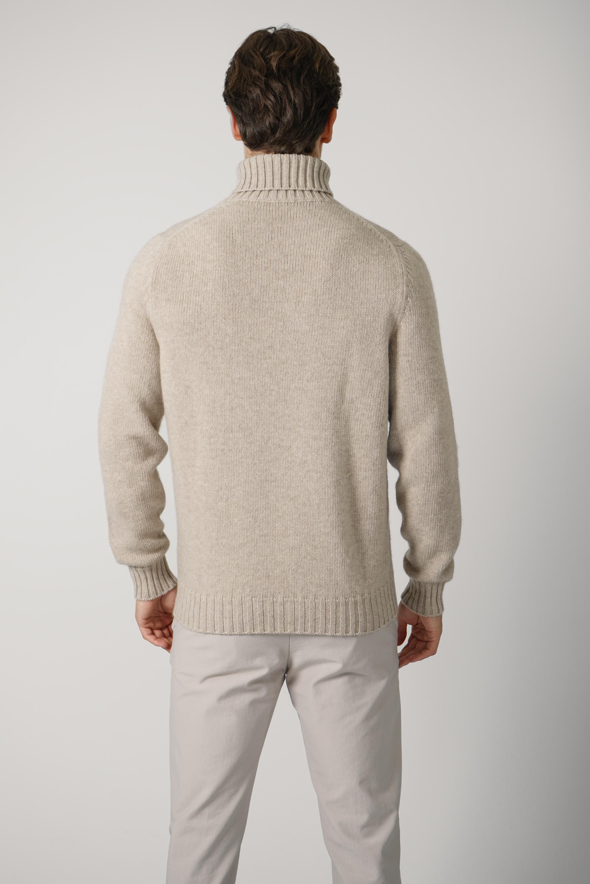 Fedeli Oslo Wool-Cashmere Rollneck Sweater – Beige