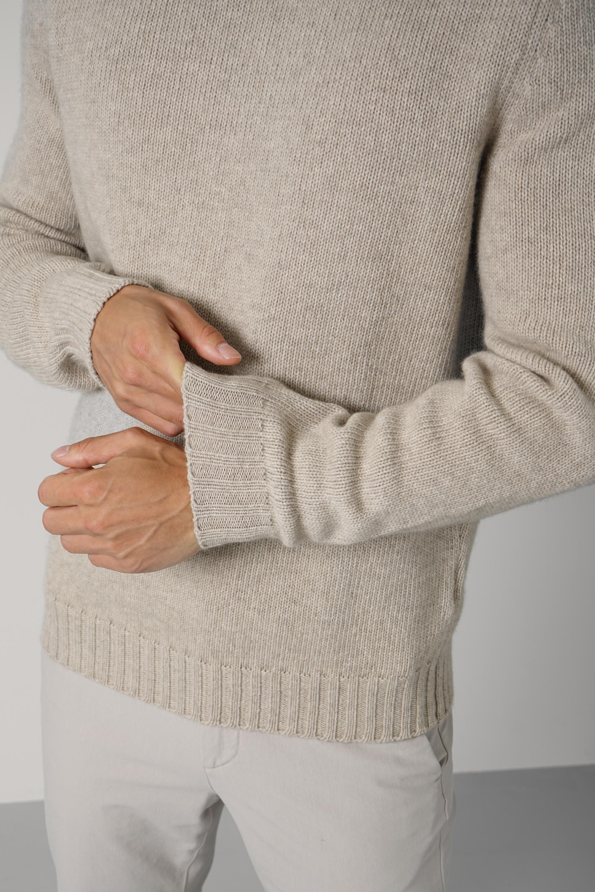 Fedeli Oslo Wool-Cashmere Rollneck Sweater – Beige