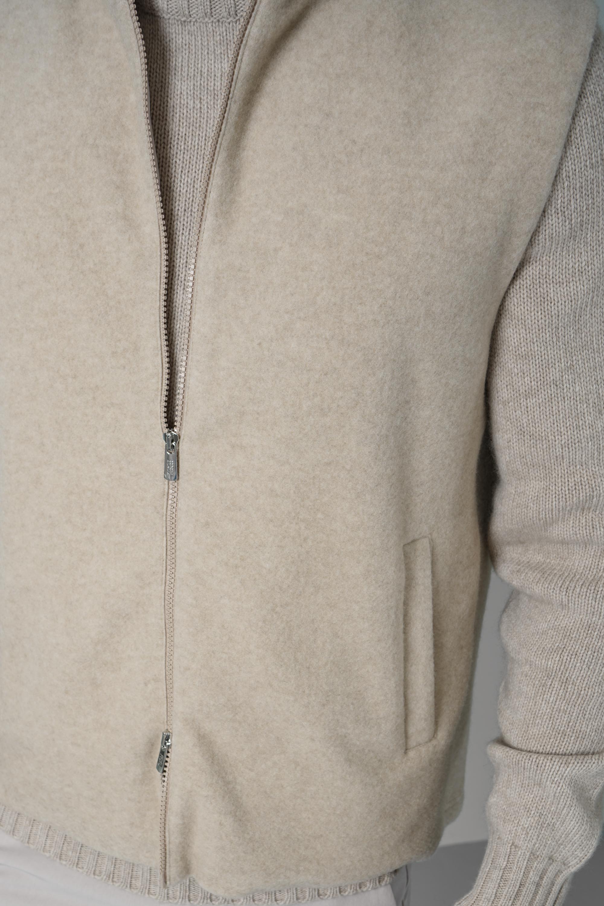 Fedeli Swing Velour Sweater – Wafer