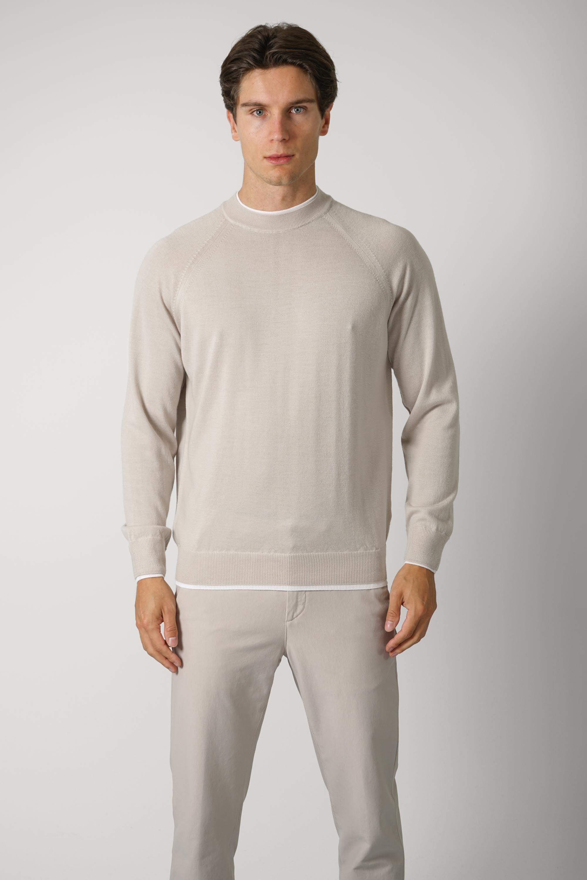 Round Neck Sweater MAG0N037 – Sand and Ivory