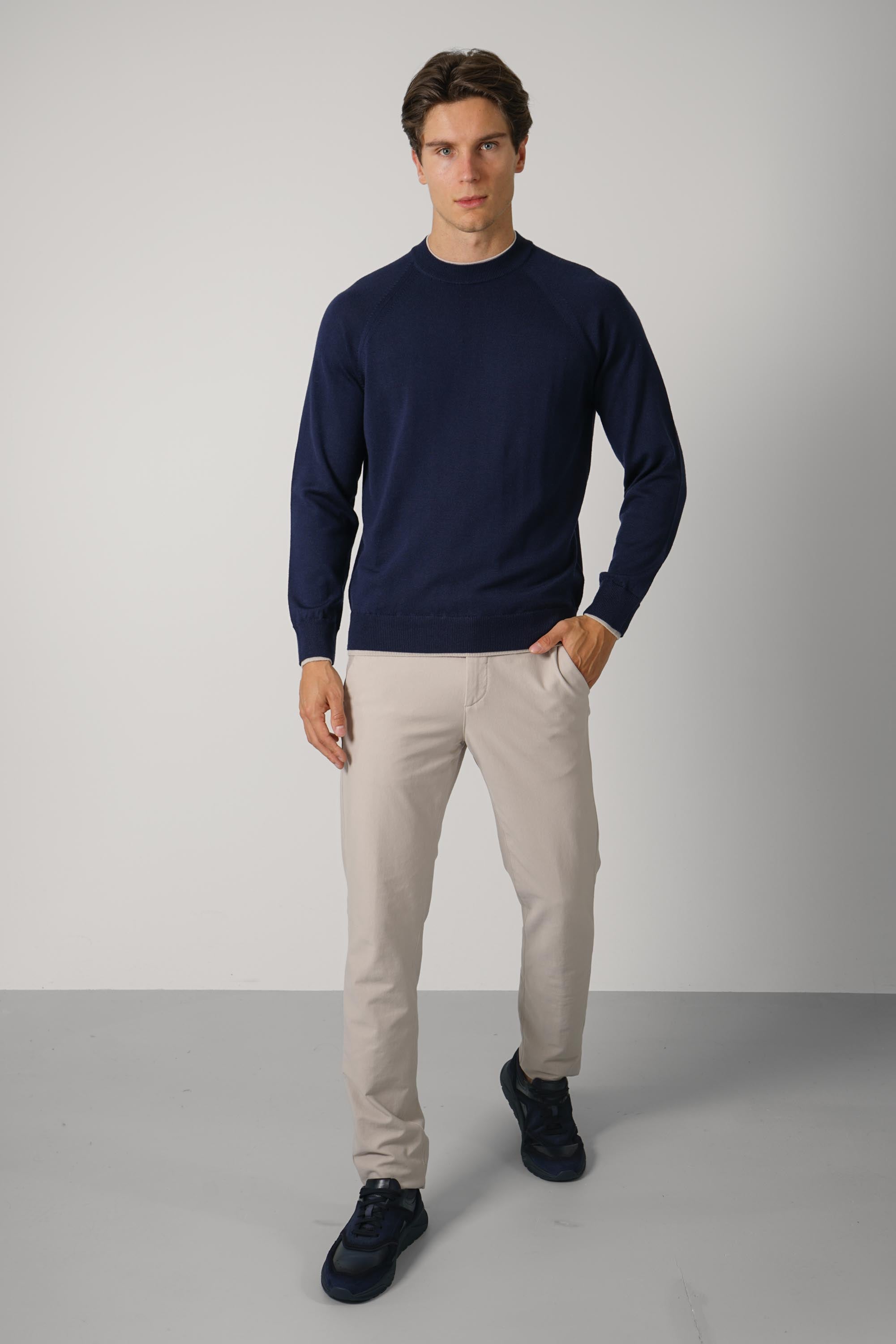 Round Neck Sweater MAG0N037 – Blu, Sabbia
