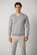 Crew-Neck Sweater MAG0N023 – Grigio Chiaro e Sabbia e Bianco