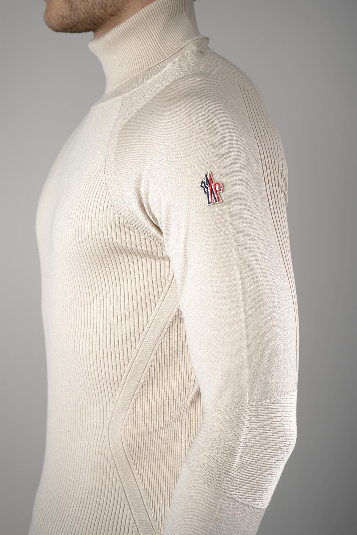 Moncler Grenoble T-neck – Beige