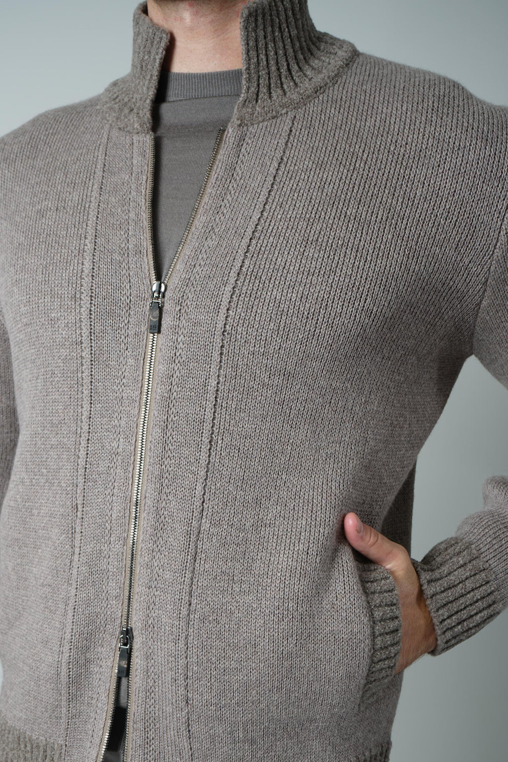 Maurizio Baldassari Little Bear Zipped Overshirt – Light Taupe
