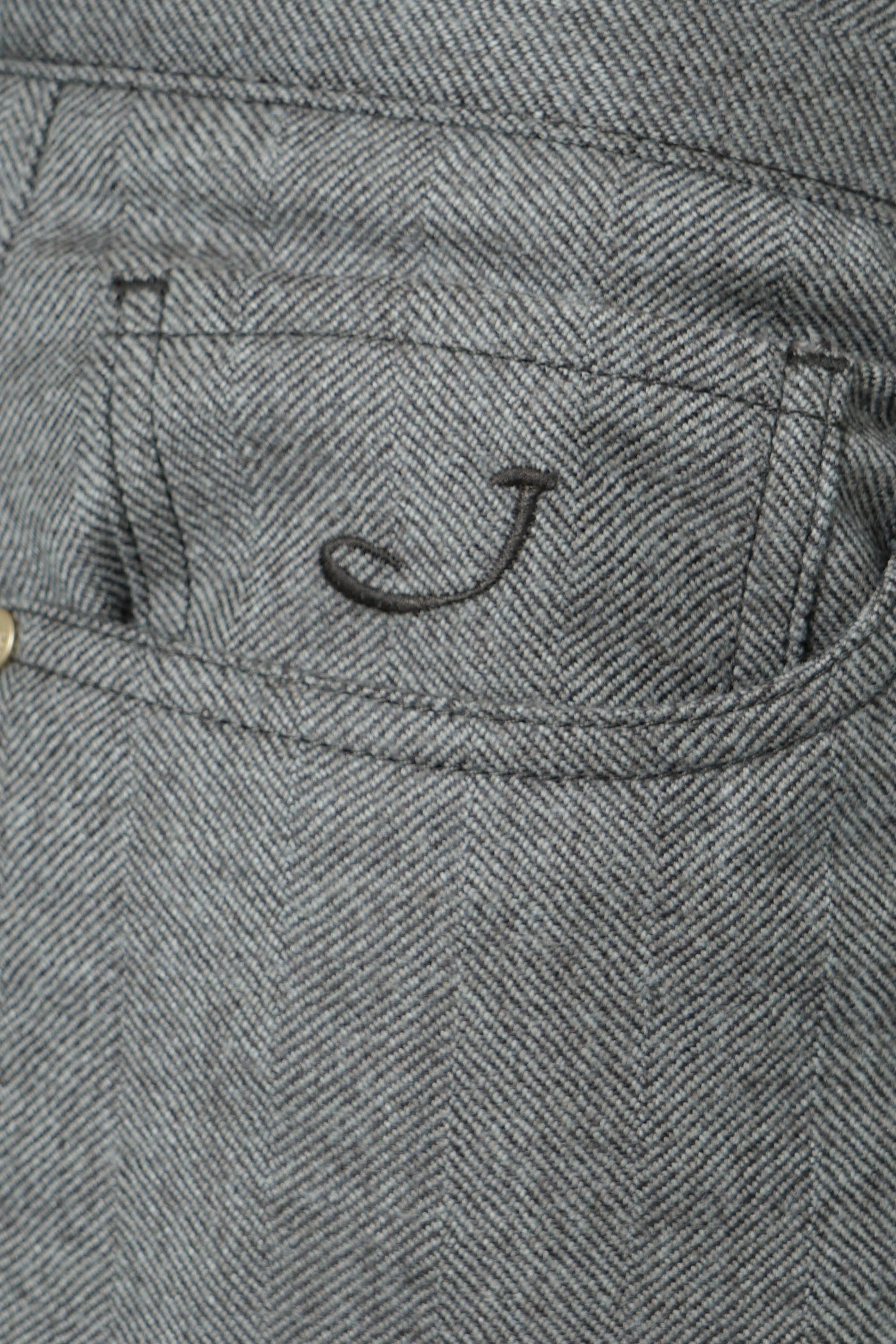 Alex 5-Pocket Straight Fit Jeans – F155