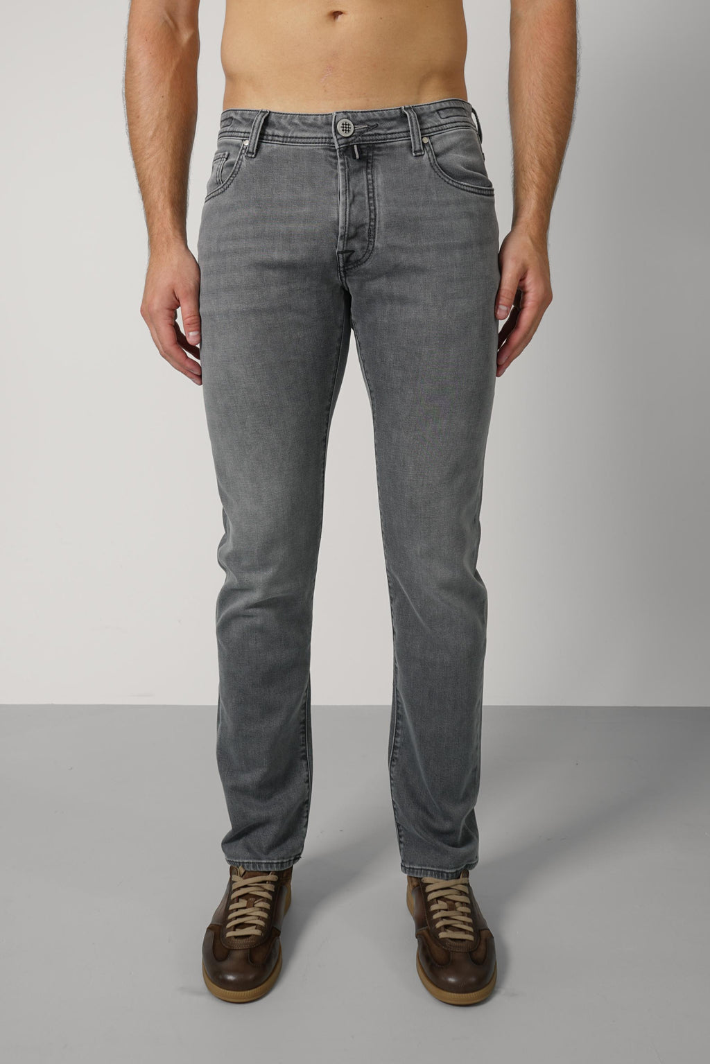 Bard 5-Pocket Slim Fit Jeans – 700D