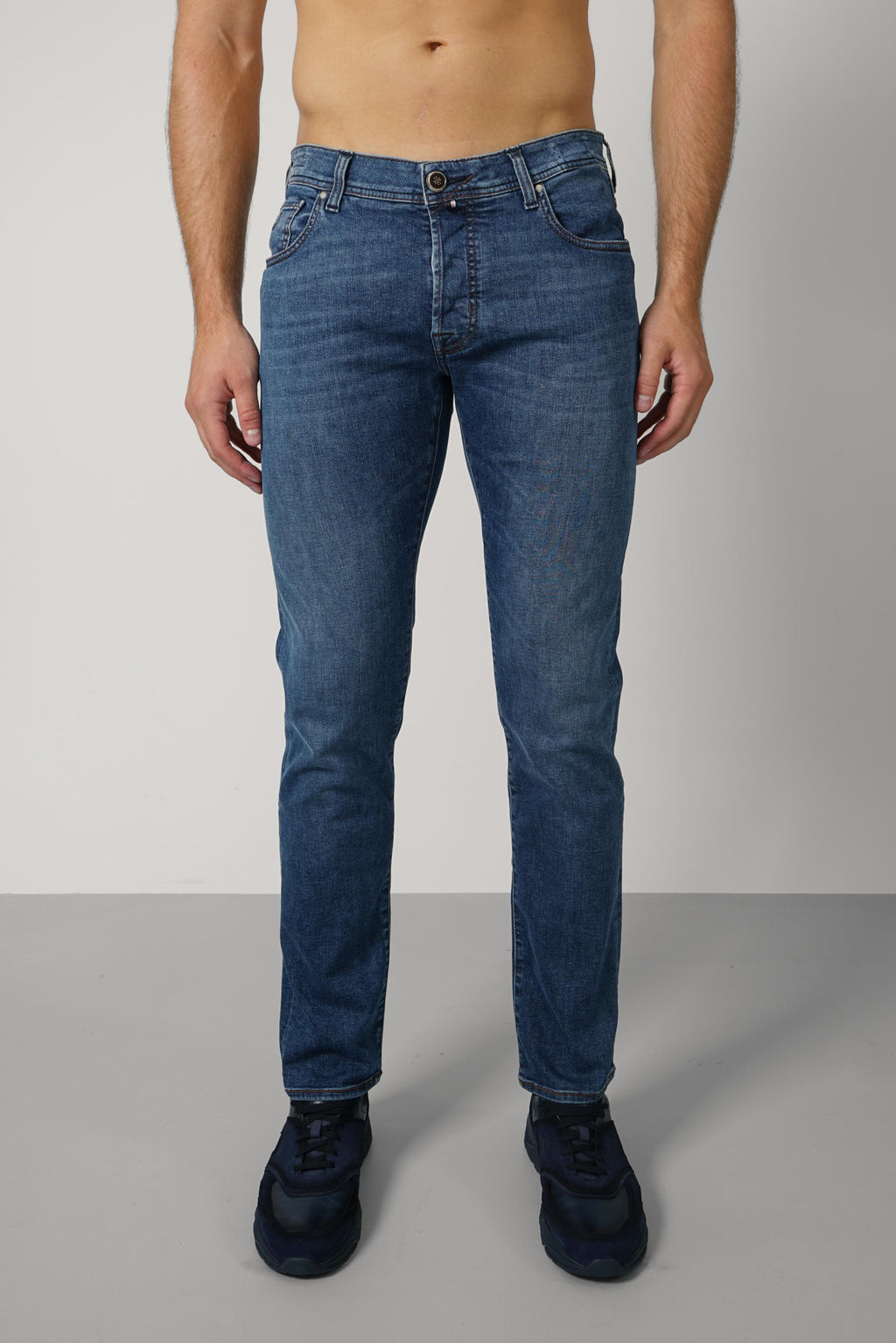 Bard LTD 5-Pocket Slim Fit Jeans – 200D