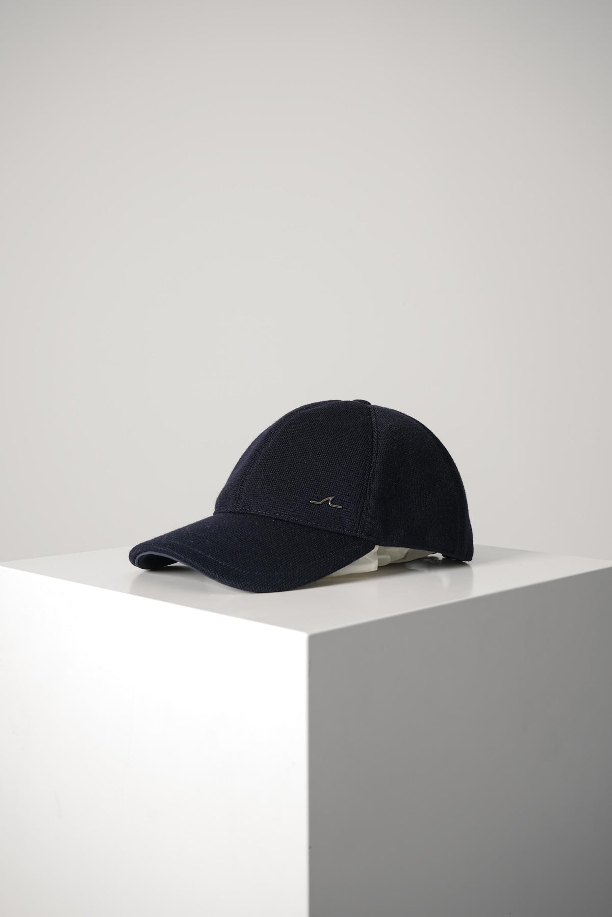 Paul & Shark Knit Baseball Cap with Plaque – Navy