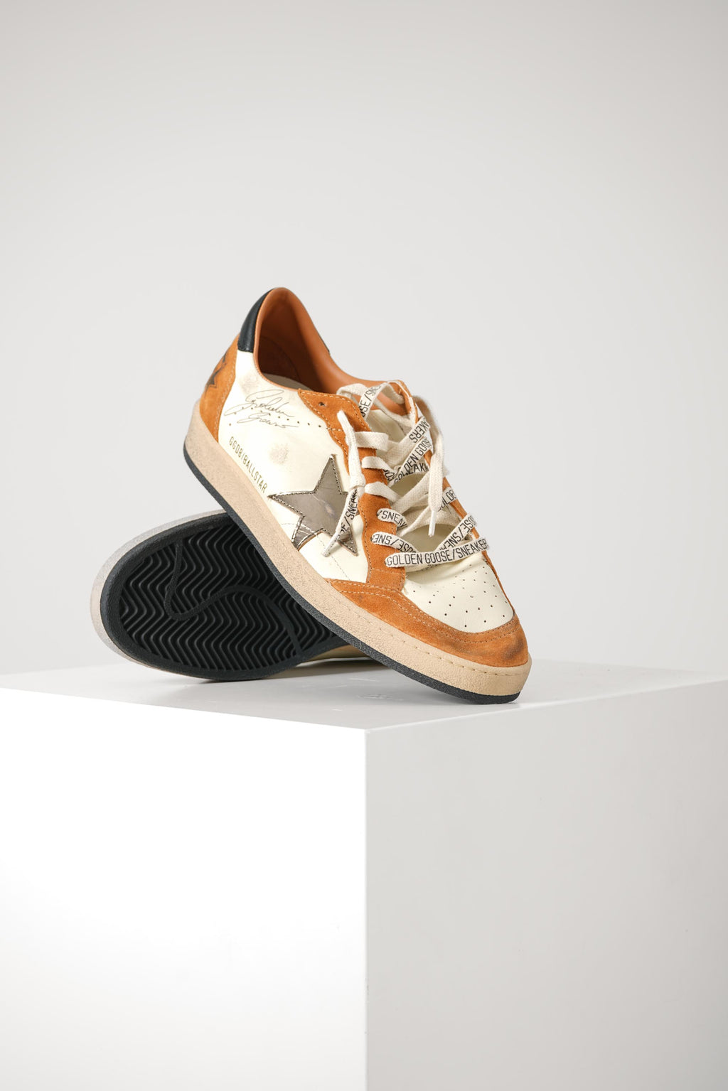 Ballstar Nappa Upper Suede Toe Heel And Spur Laminated Star – White Beige/Warm