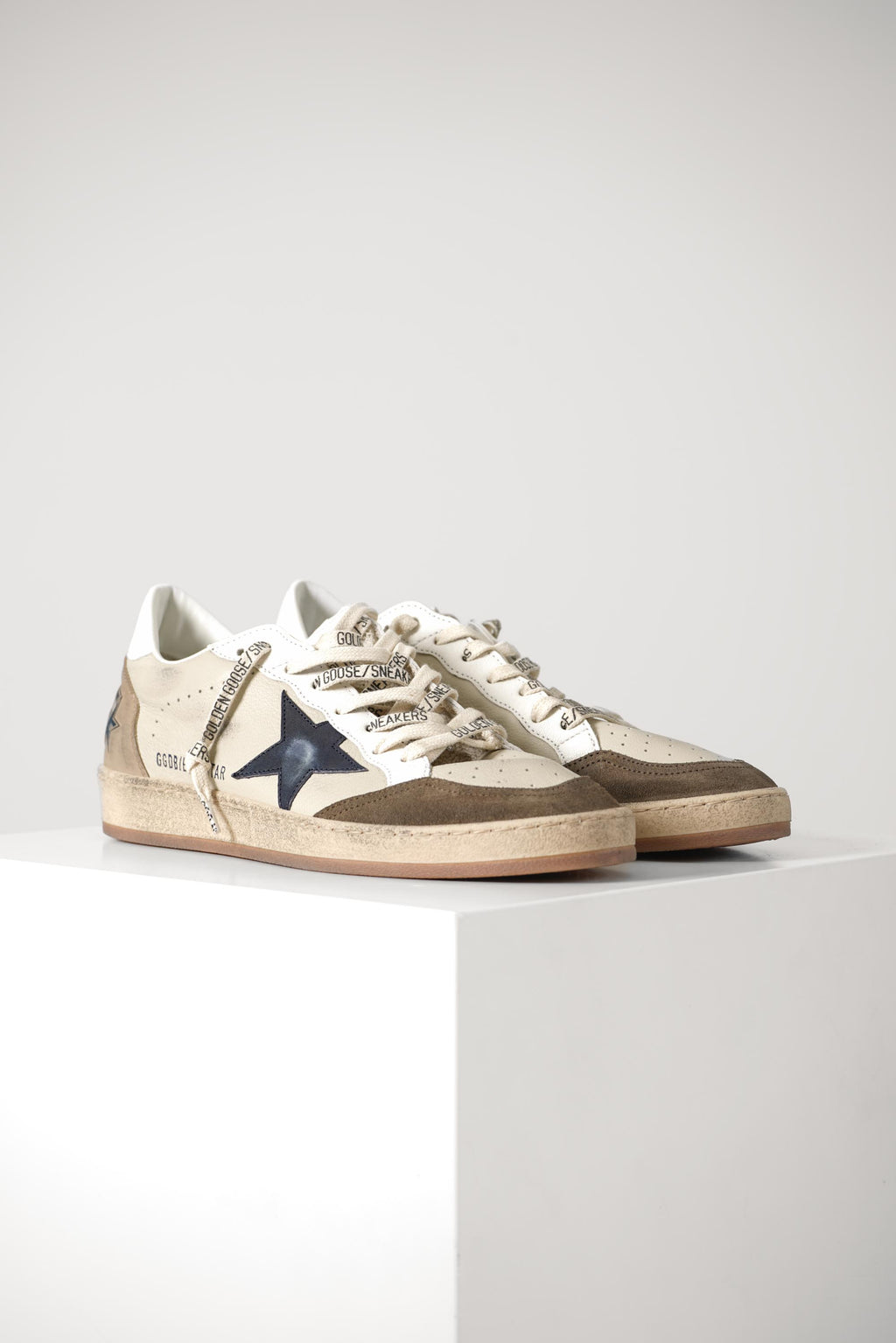 Golden Goose  Ballstar Nappa Upper Suede Toe Nabuk – Cream/White/Light