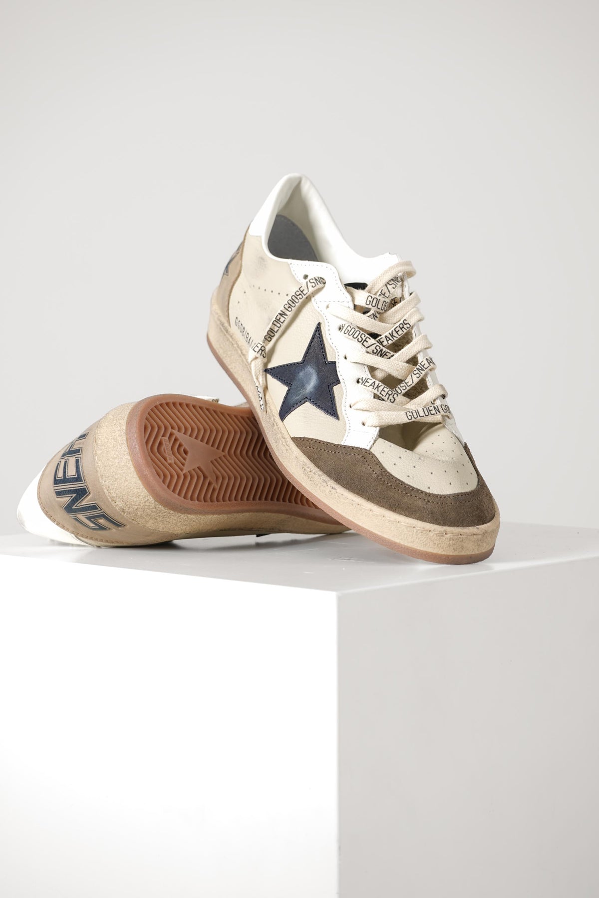 Golden Goose  Ballstar Nappa Upper Suede Toe Nabuk – Cream/White/Light
