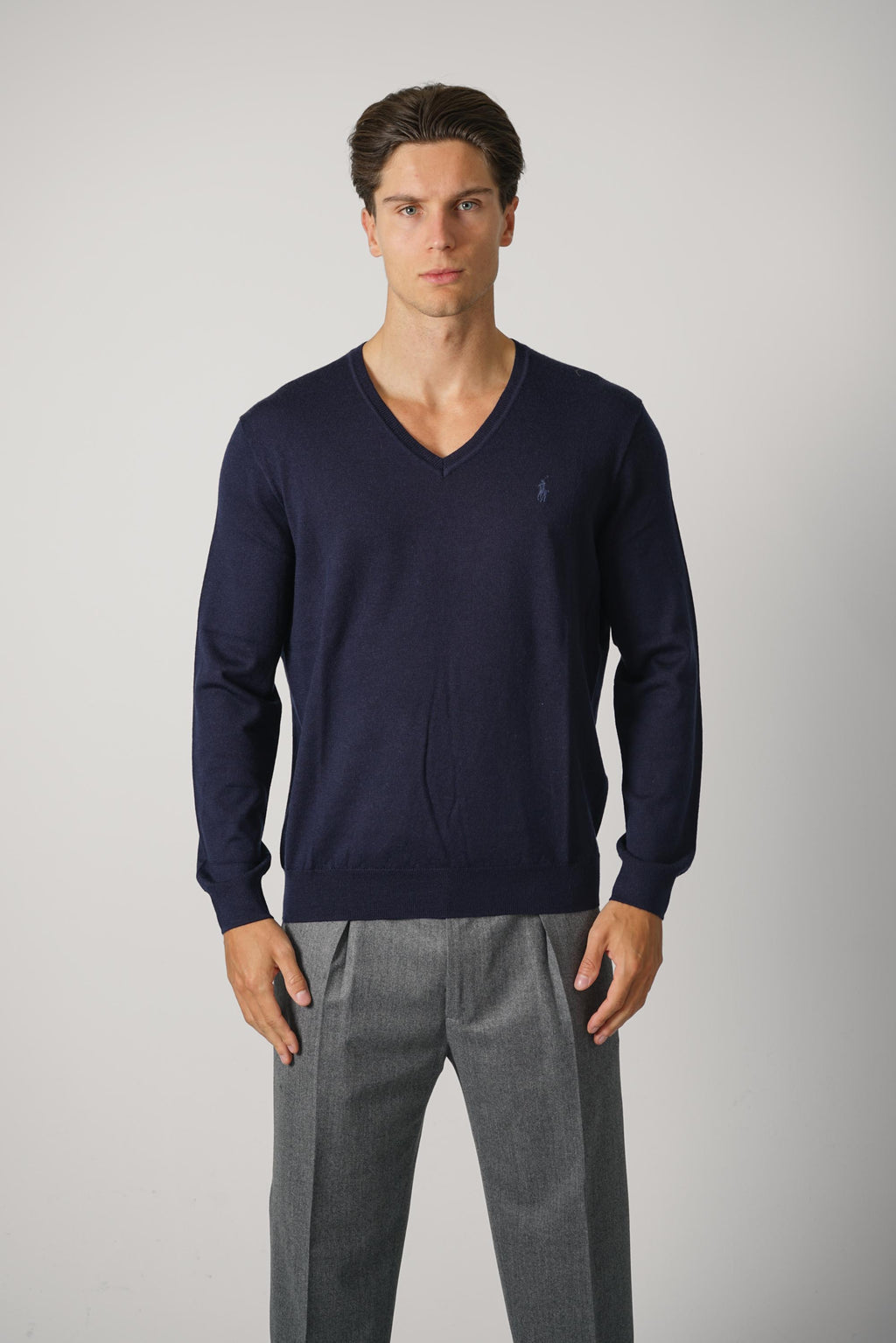 Ralph Lauren Washable Wool V-Neck Sweater – Hunter Navy