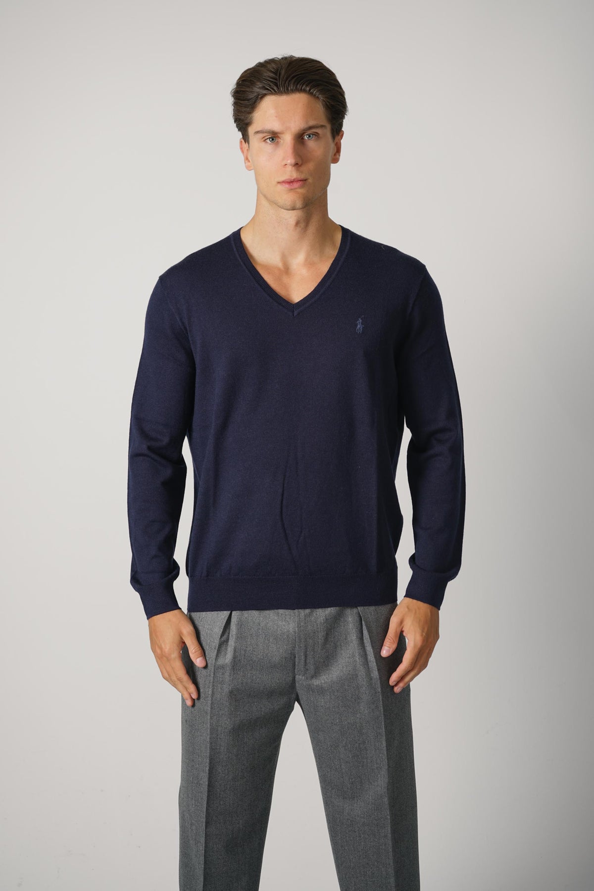 Ralph Lauren Washable Wool V-Neck Sweater – Hunter Navy
