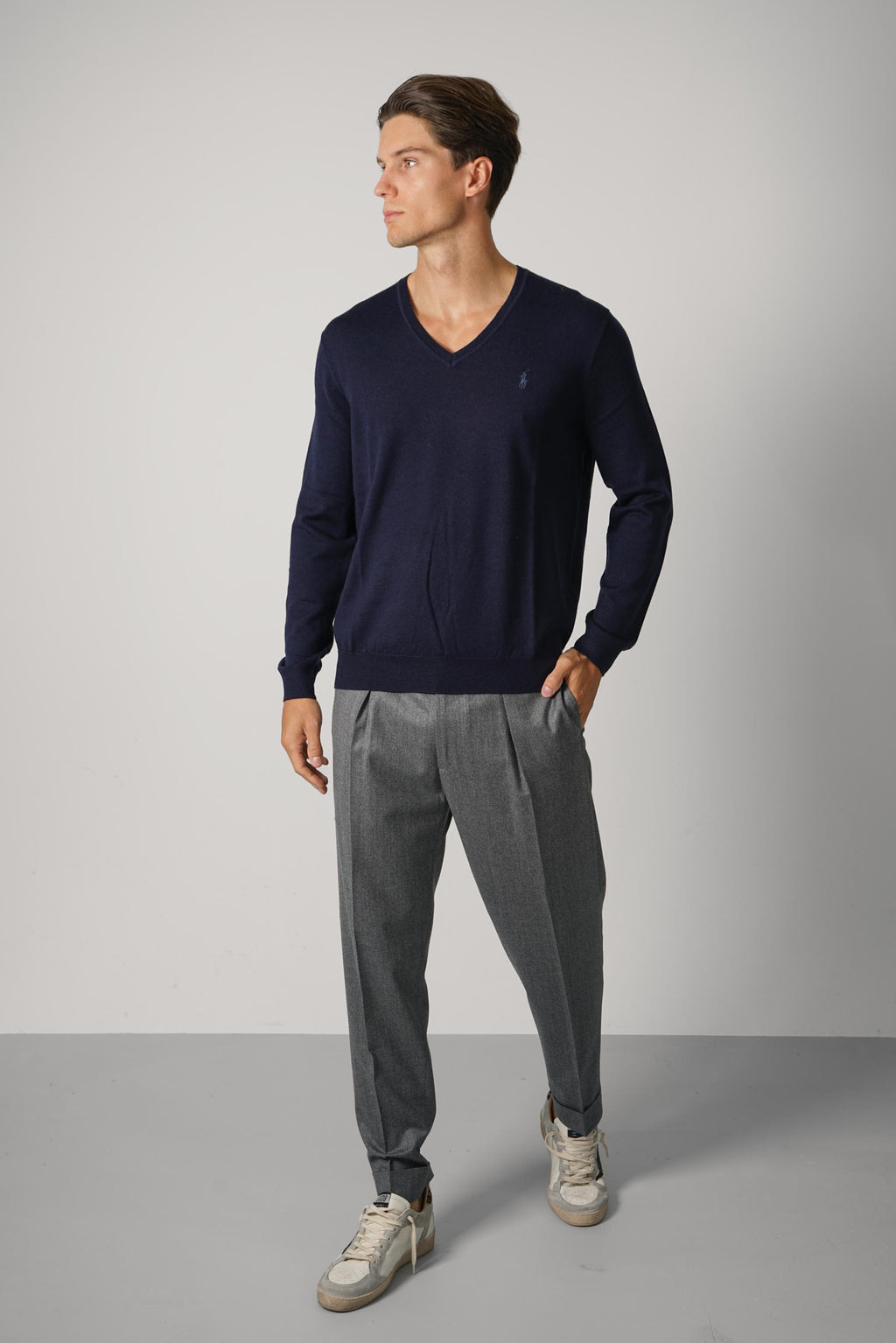 Ralph Lauren Washable Wool V-Neck Sweater – Hunter Navy