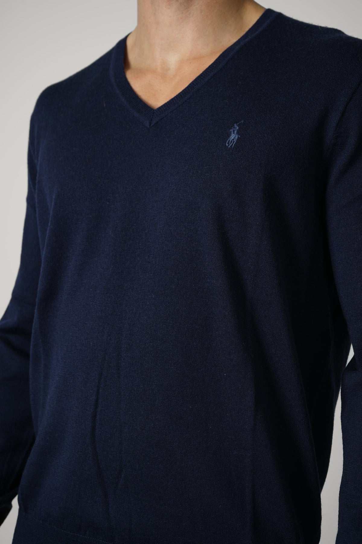 Ralph Lauren Washable Wool V-Neck Sweater – Hunter Navy