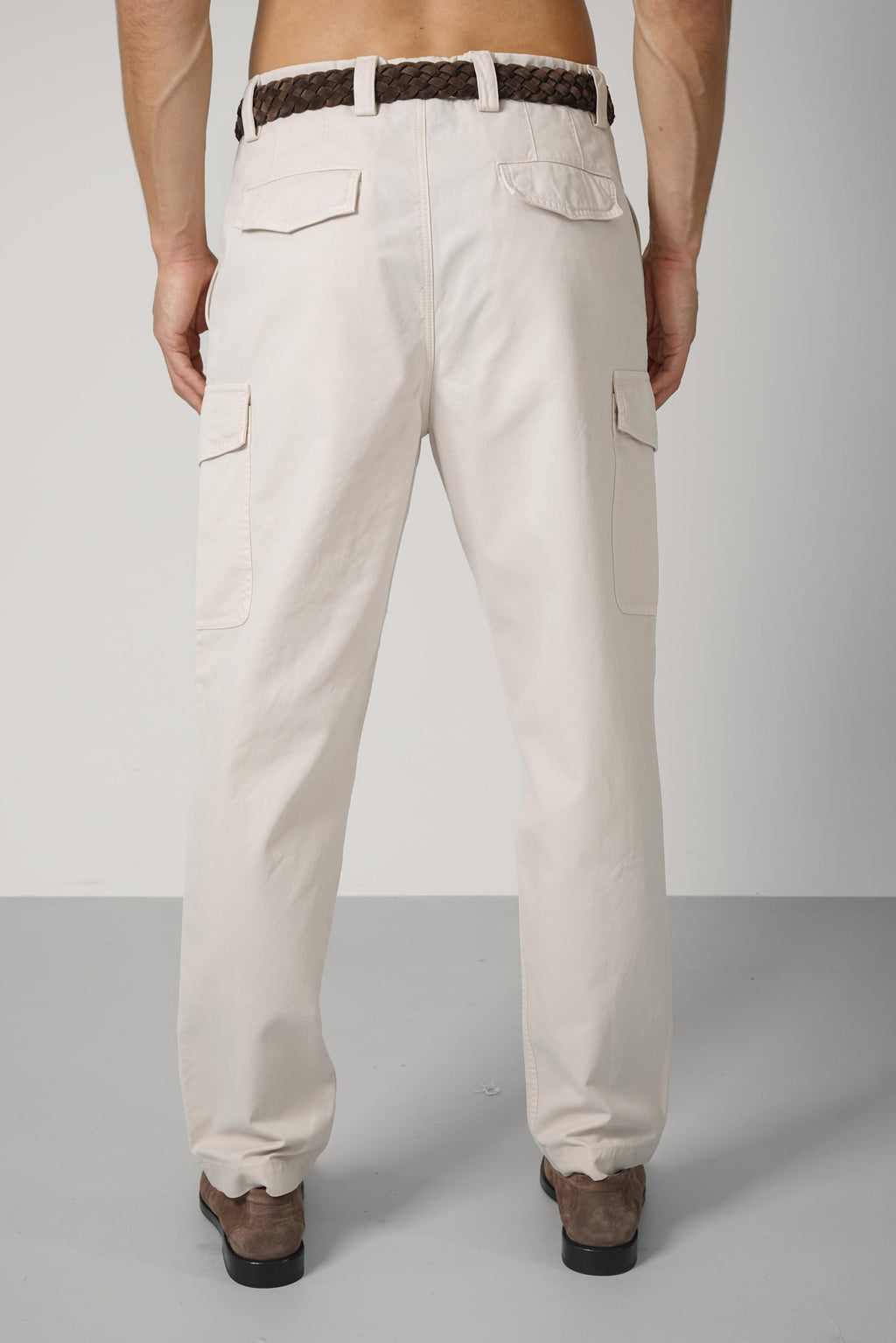 Brunello Cucinelli Trousers with Cargo Pockets Beige