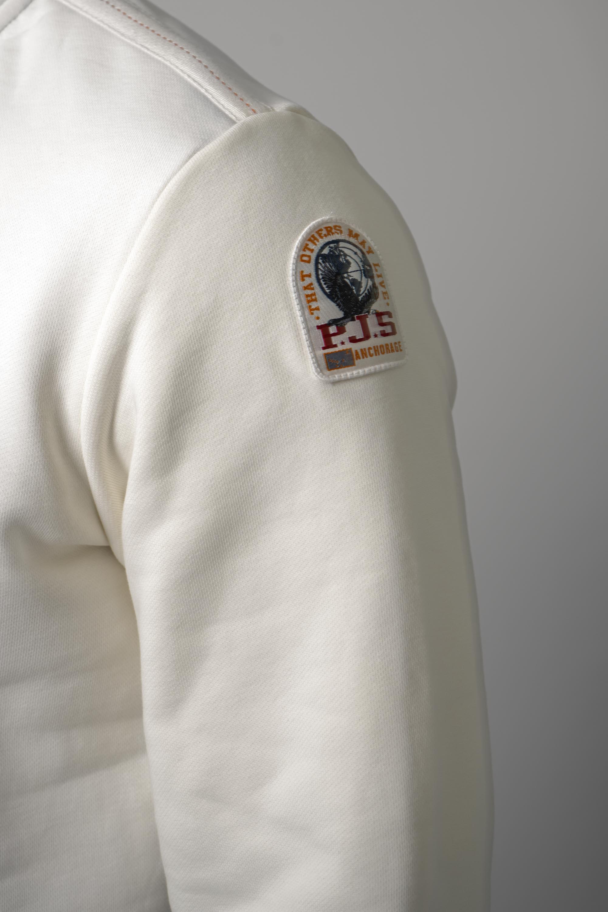 Broad Peak – Warm Ivory
