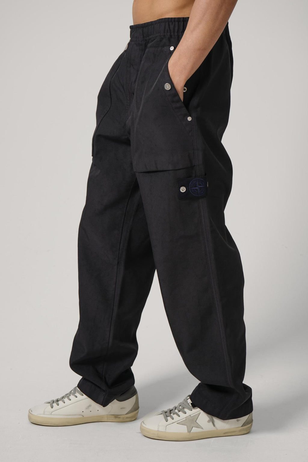 3100002 Stone Island Loose Fit Fatigue Trousers With Archive-Inspired Patch Navy Blue