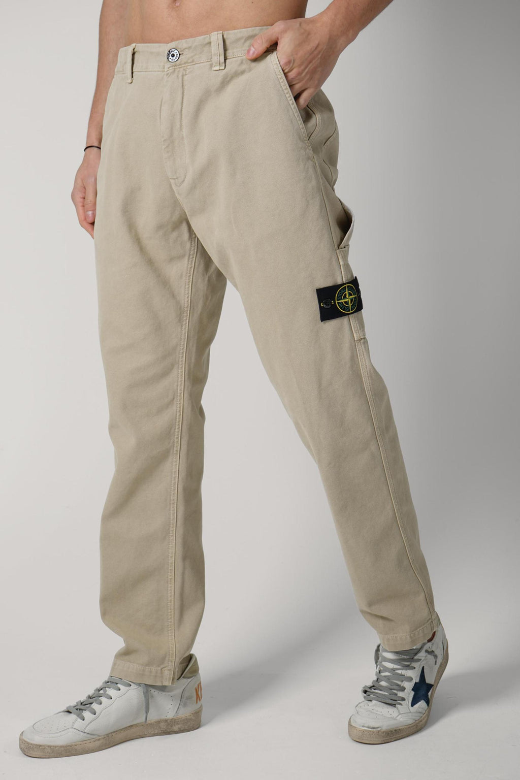 3100037 Stone Island 'Old' Effect Chino Trousers Desert