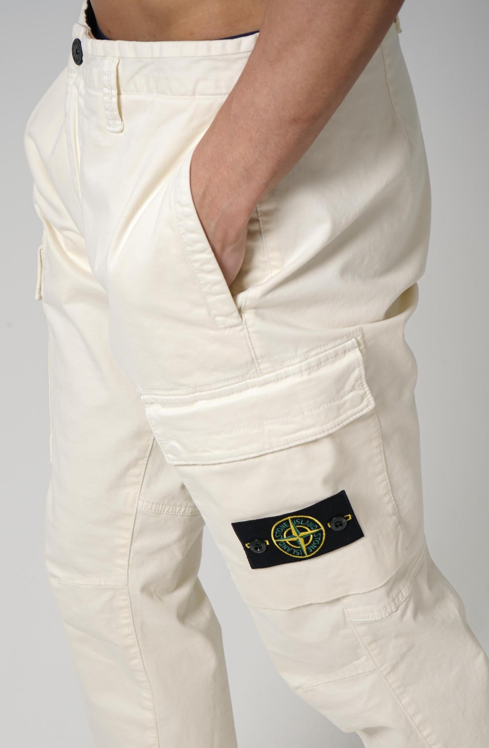3100051 Stone Island Stretch Broken Twill 'Old' Effect Cargo Pants Beige