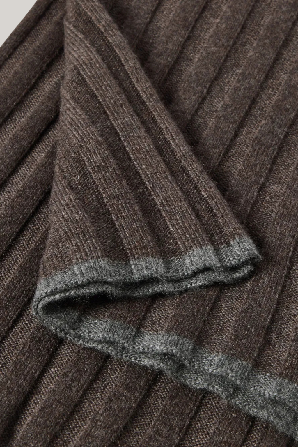 Brunello Cucinelli Shawl M2240819 CHE50 - Brown