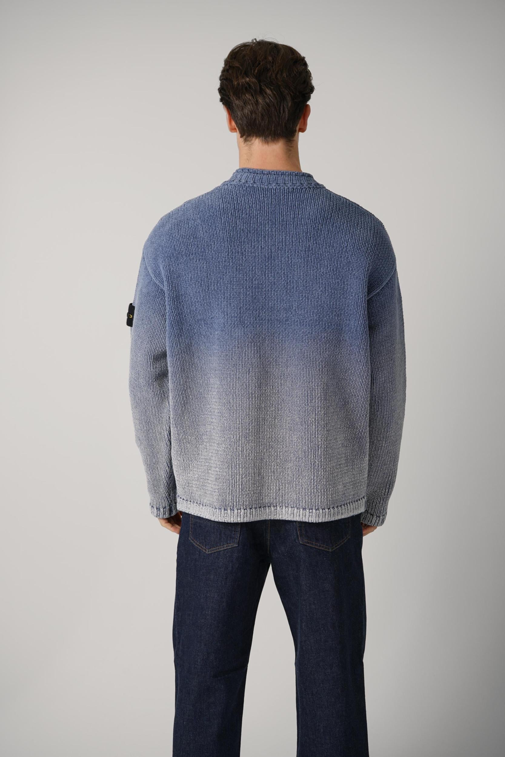 5100003 Stone Island Chenille Degrade Print Crewneck Jumper Avio Blue