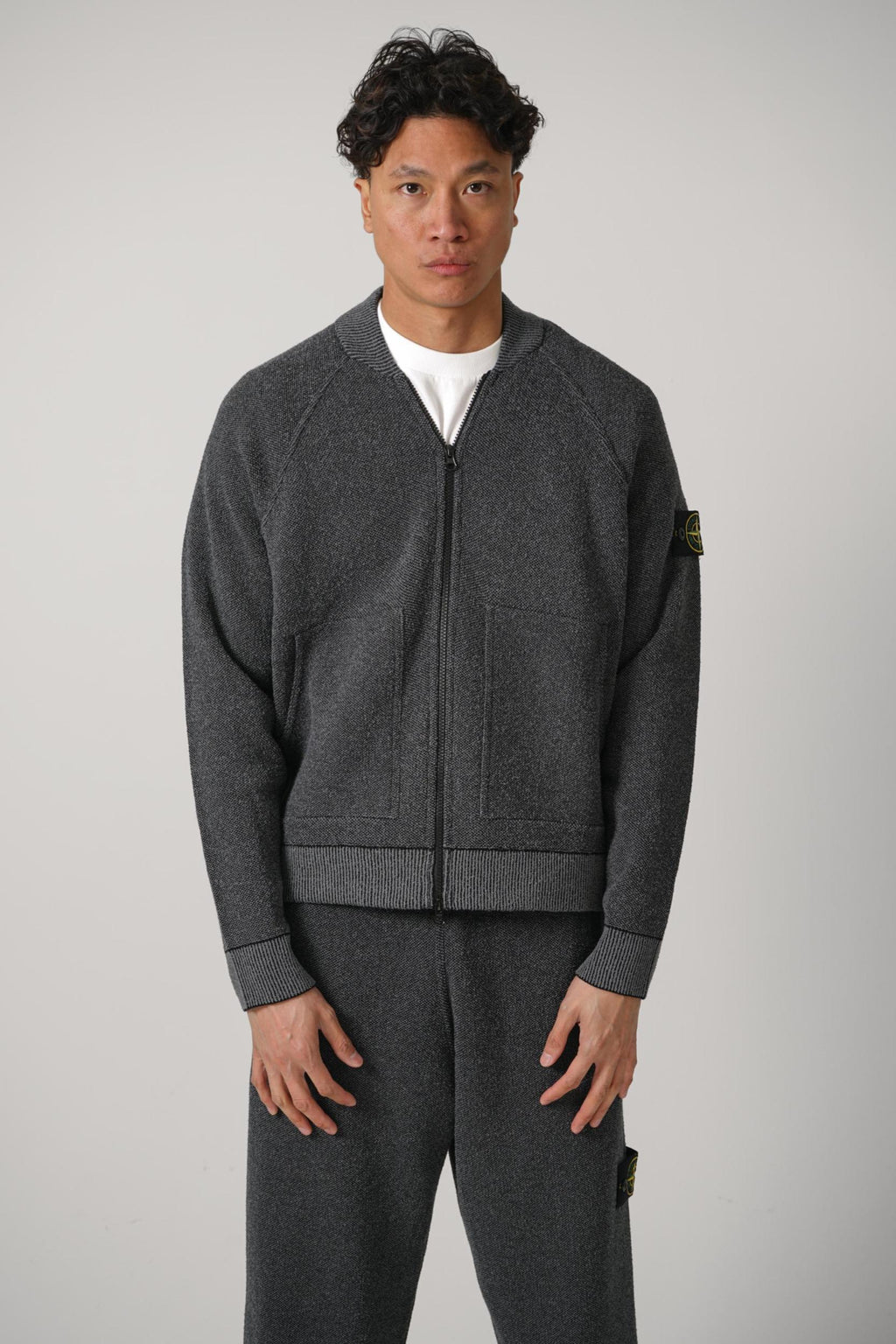 5100019 Stone Island Loose-Fit Zip-Up Jumper With Bombercollar Charcoal