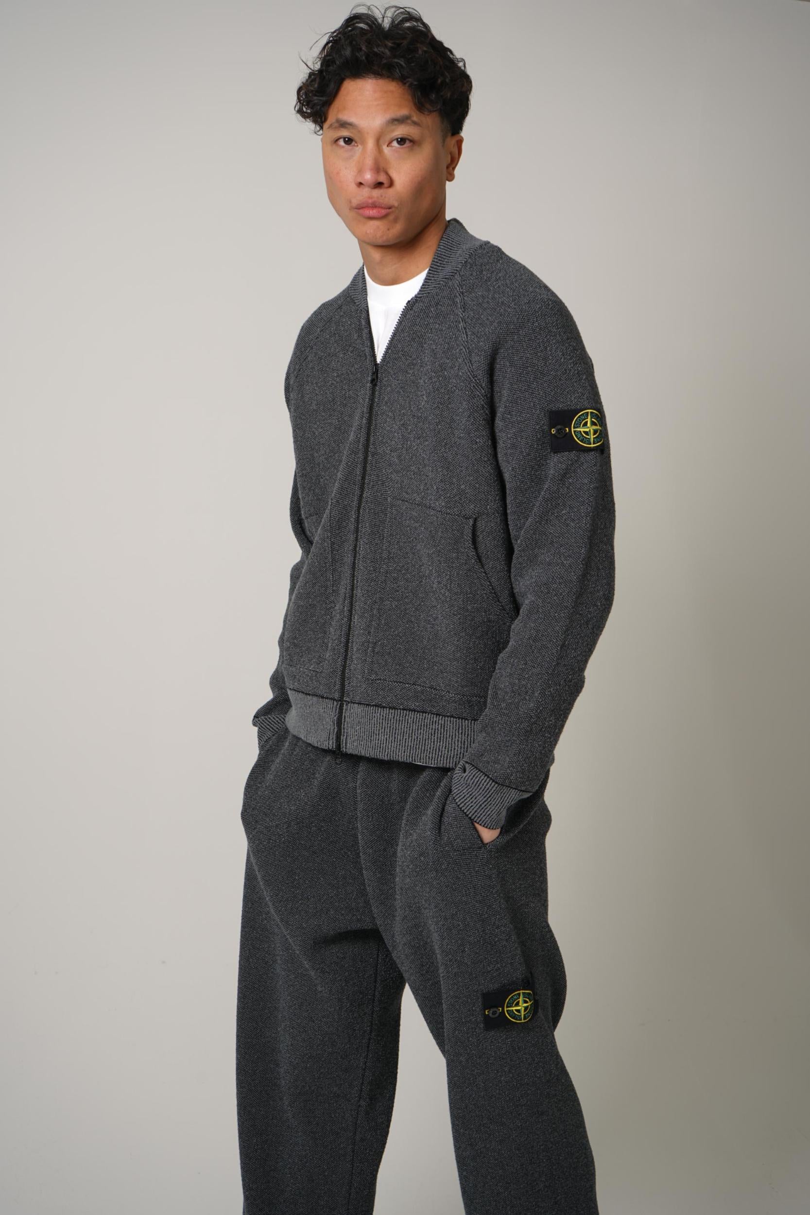 5100019 Stone Island Loose-Fit Zip-Up Jumper With Bombercollar Charcoal