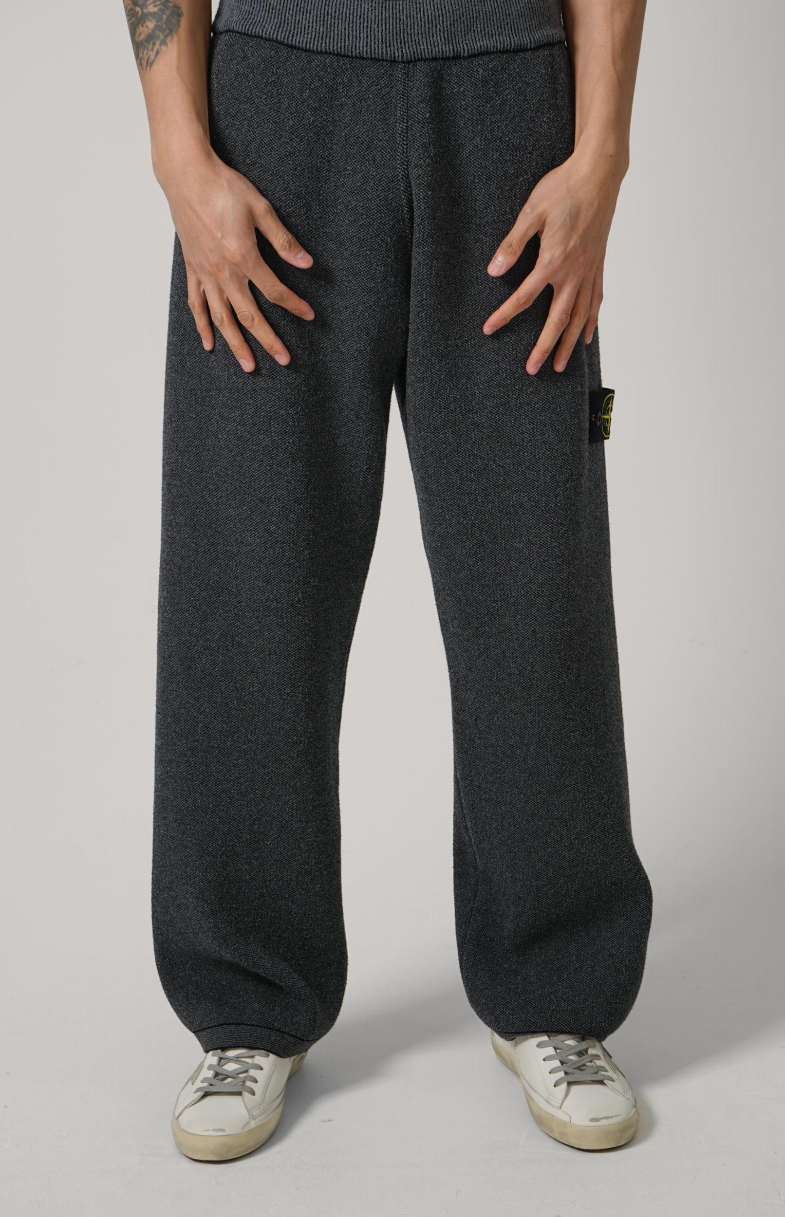 5200001 Stone Island Comfort Fit Knit Joggers With Contrast Cuffs Charcoal