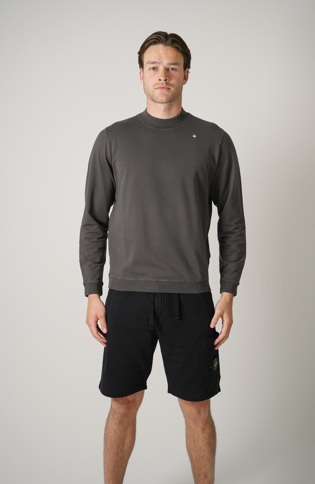6100036 Stone Island Stellina Front Star Sweater Dark Grey