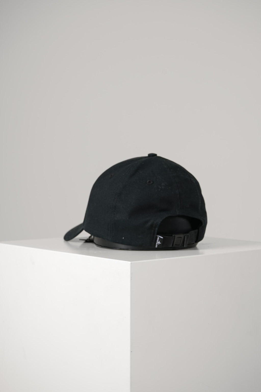 9100013 Stone Island Cap Black