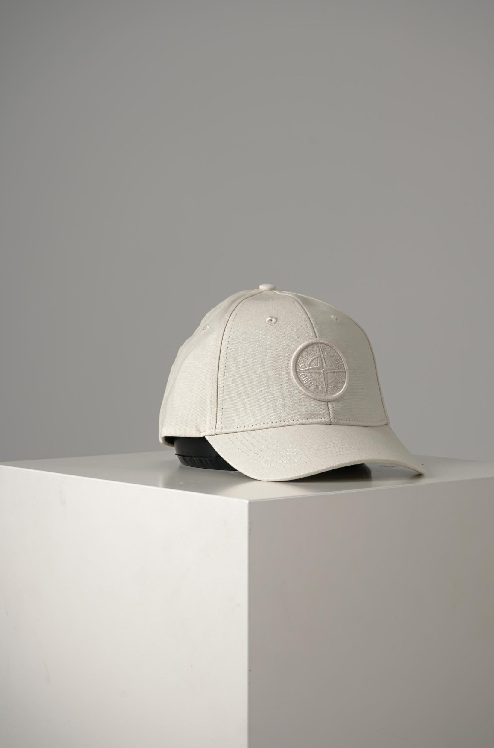9100013 Stone Island Cap Creme
