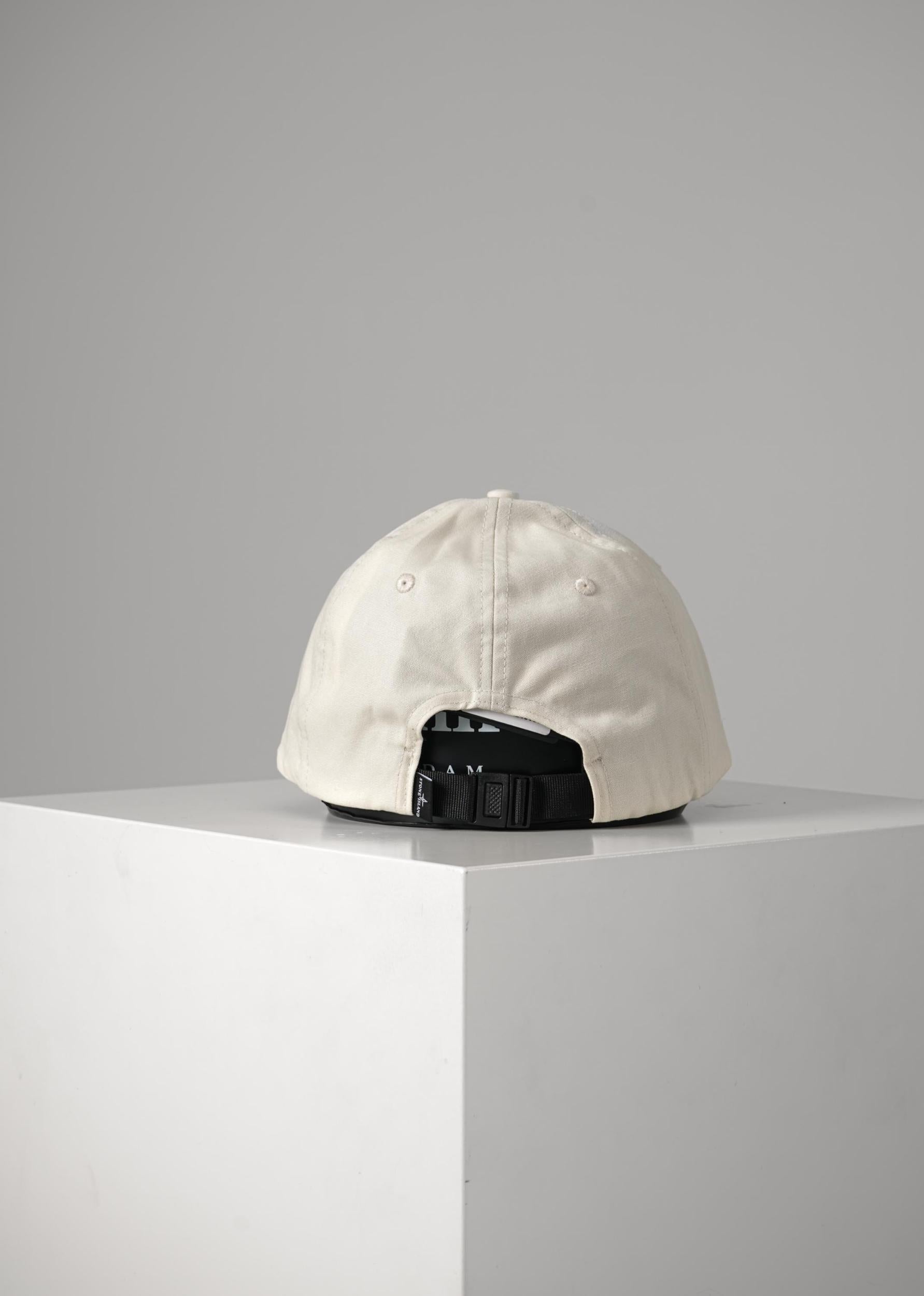 9100013 Stone Island Cap Creme