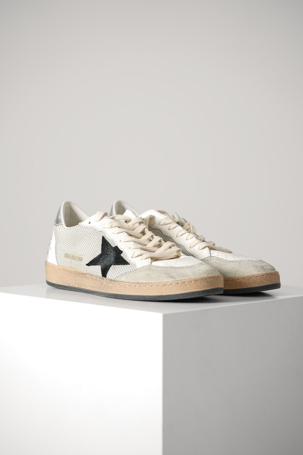 Golden Goose Ball Star Net Upper Suede Star Laminated Heel Crack Spur – Light