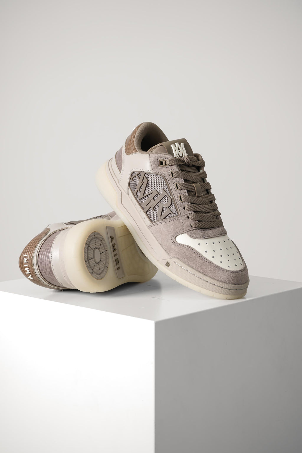 Amiri Classic Low – Taupe Alabaster