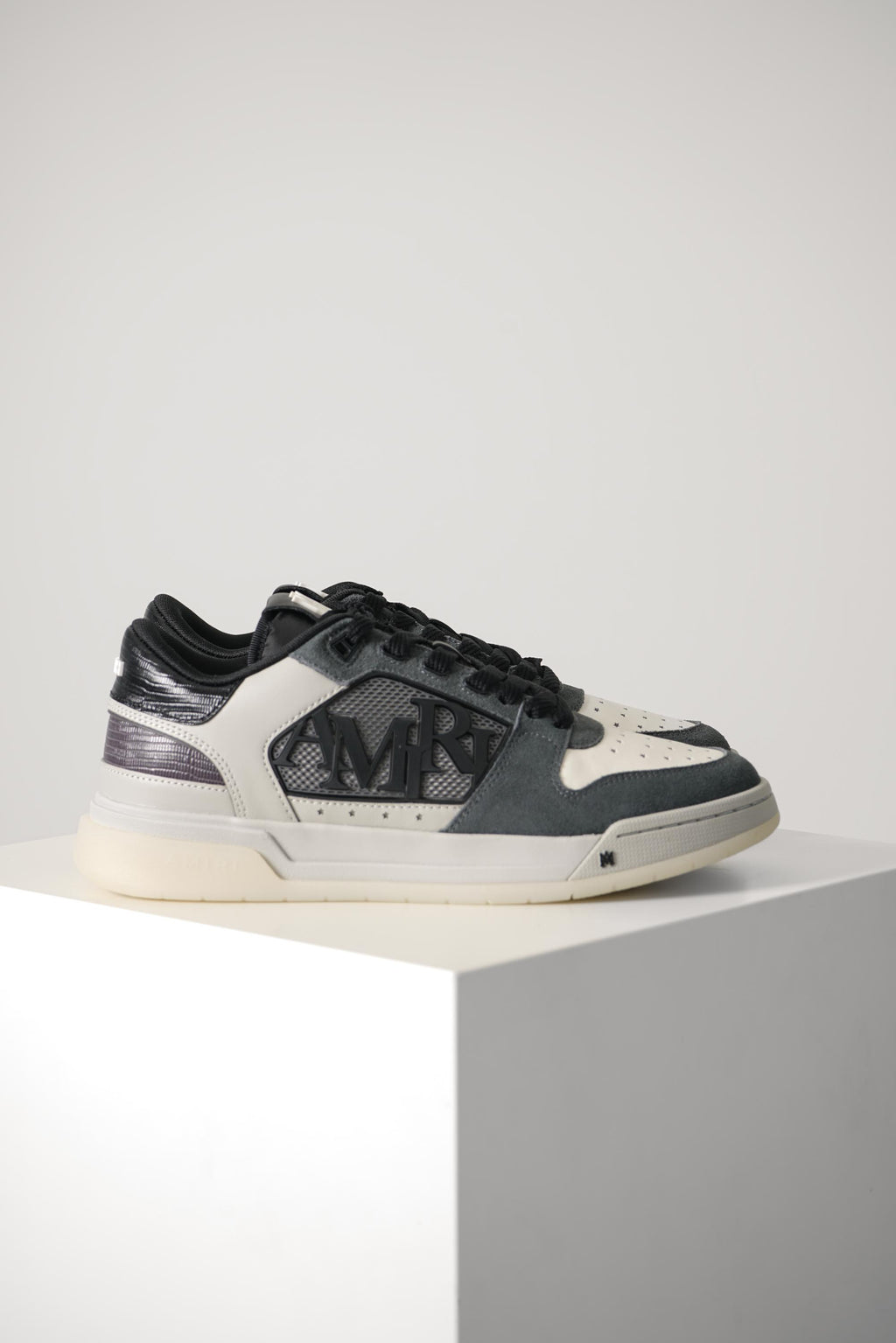 Amiri Classic Low – Black Grey