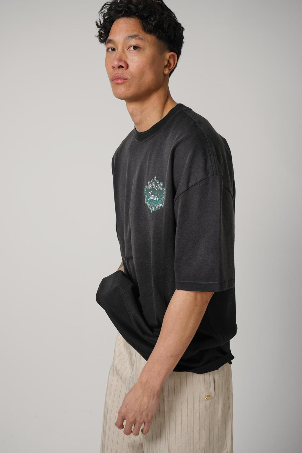 Amiri Chateau Crest Os Tee Black