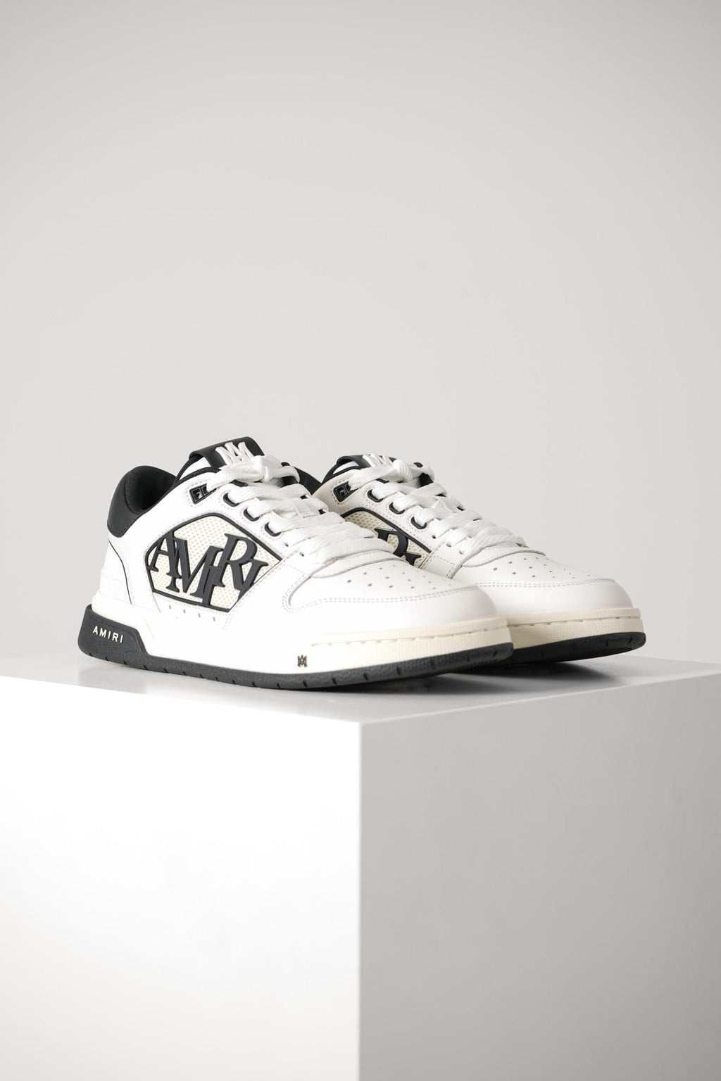 Amiri Classic Low White/White