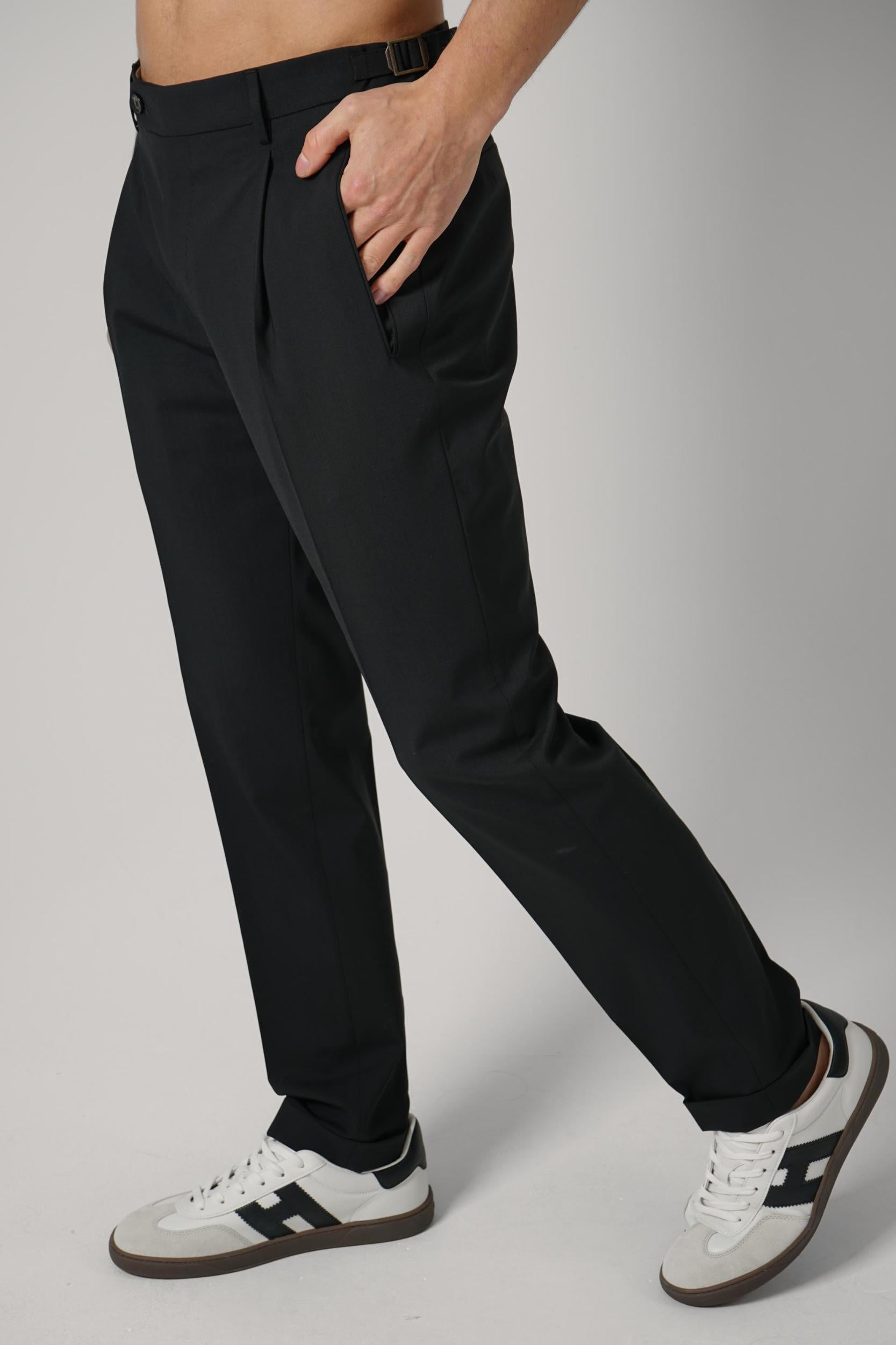 Berwich Retro Style Contemporary Fit Black