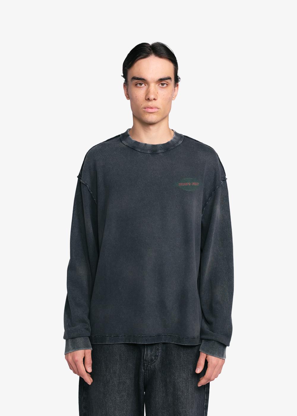 Bram'S Fruit Distressed Leaf Longsleeve Shadow Black