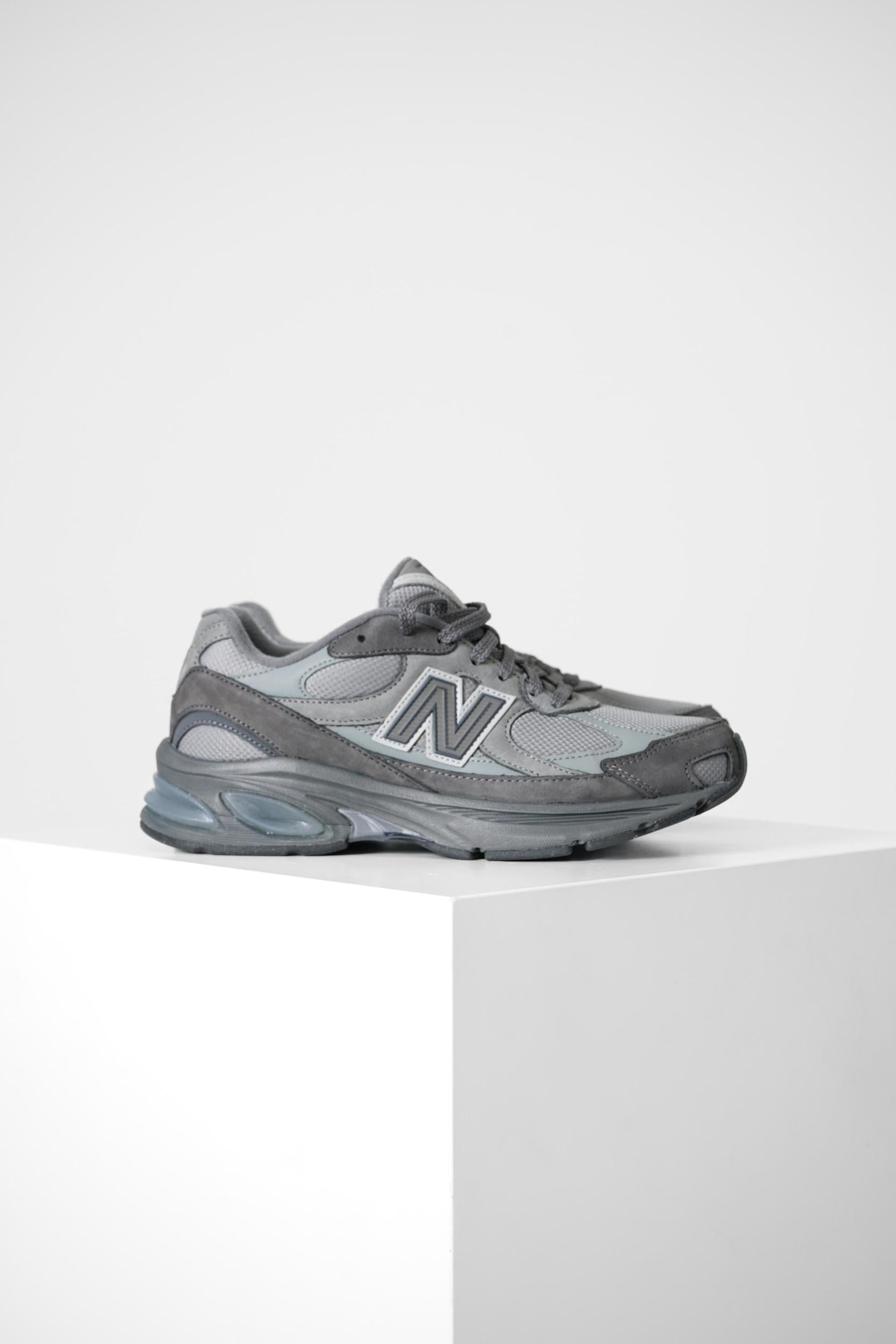 Comme Des Garcons Homme X New Balance 2010V Sneakers Grey