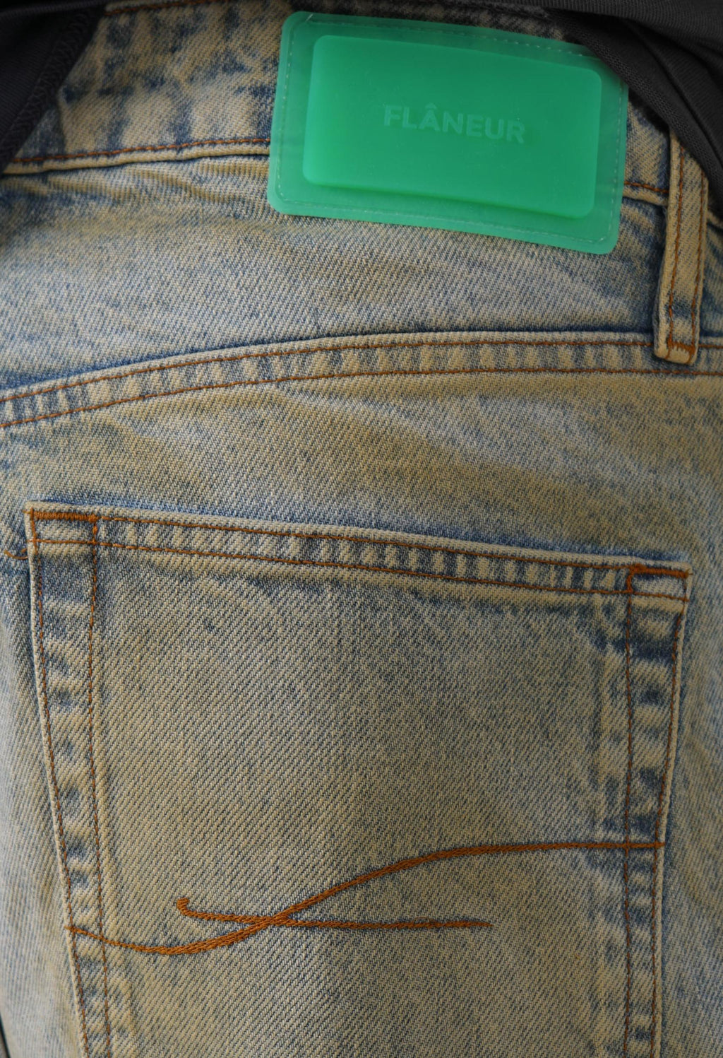 Flaneur Relaxed Dirty Jeans