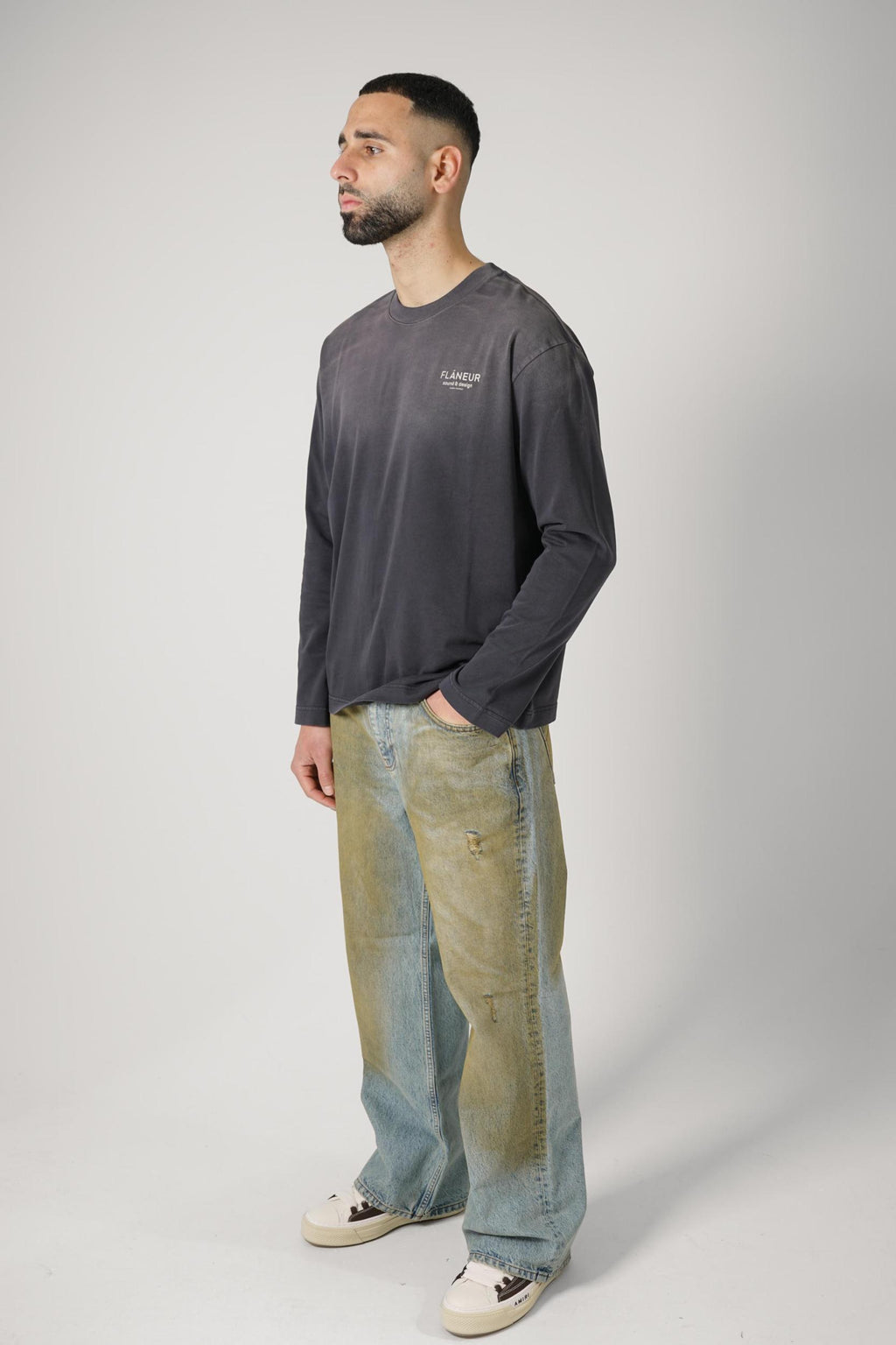 Flaneur Relaxed Dirty Jeans