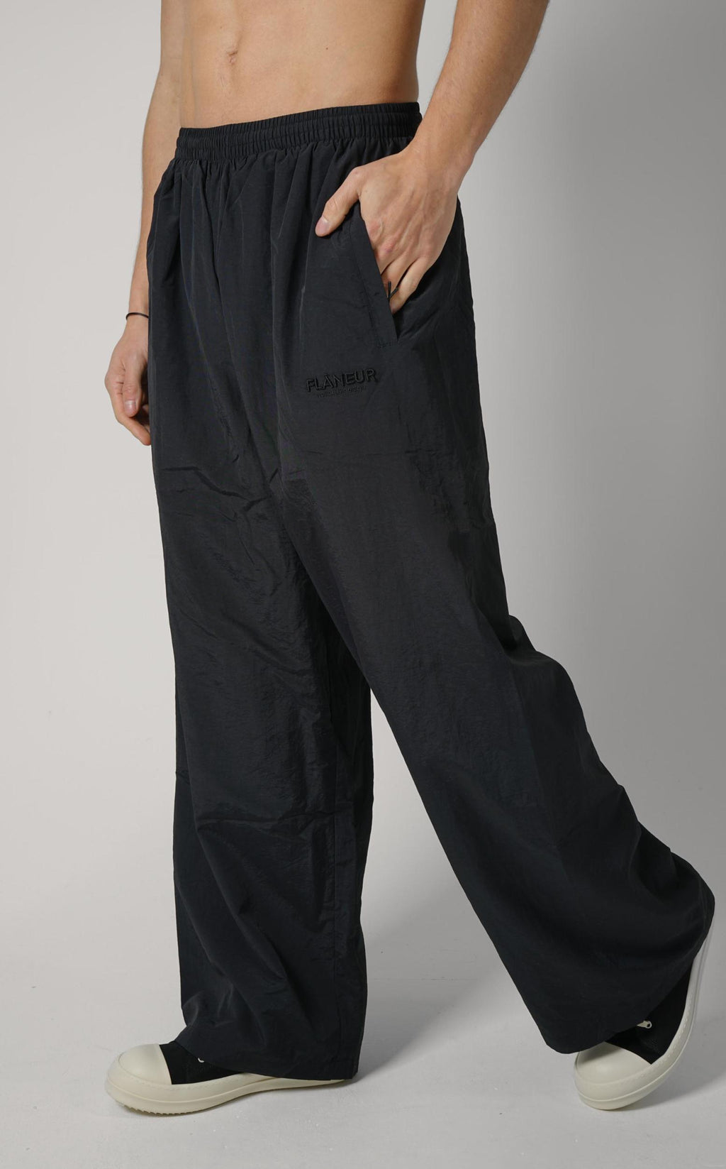 Flaneur Sound &Amp; Design Oversized Track Pants Black