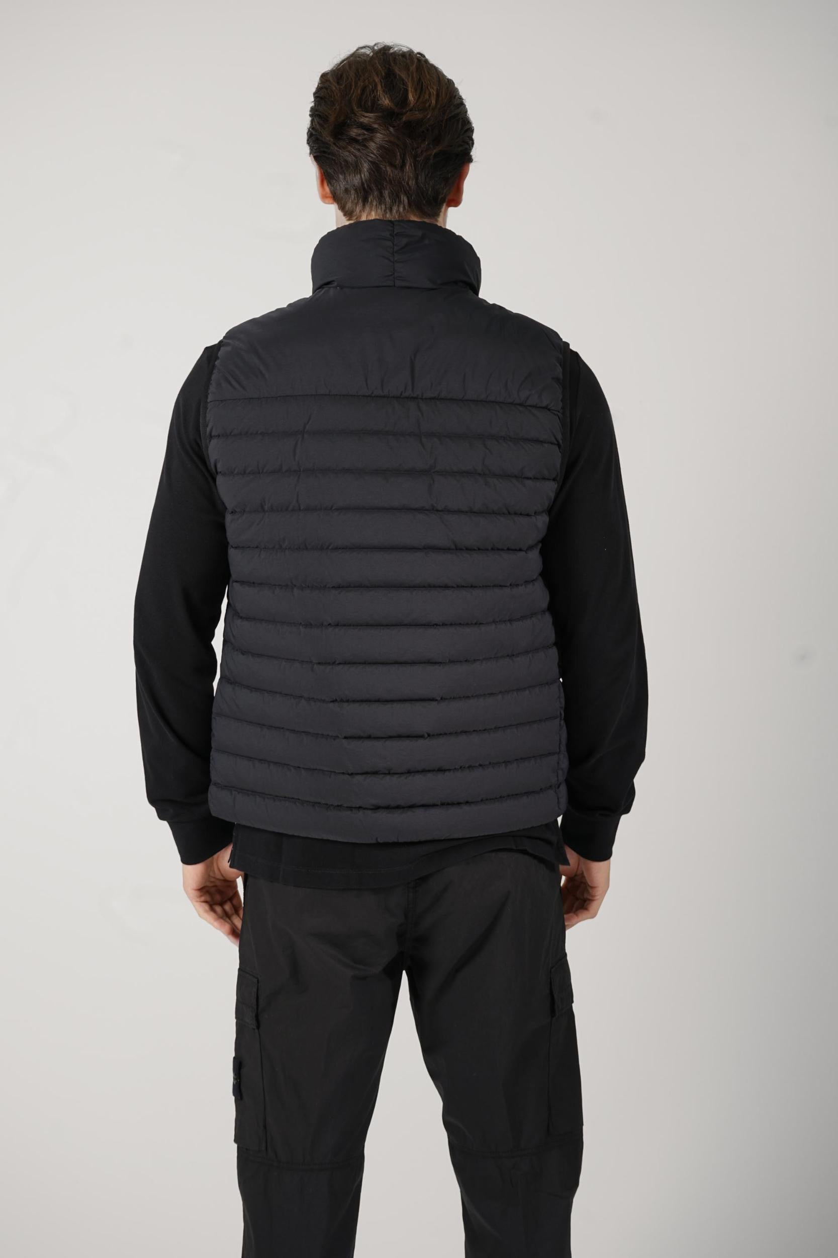 G100007 Stone Island Vest Black