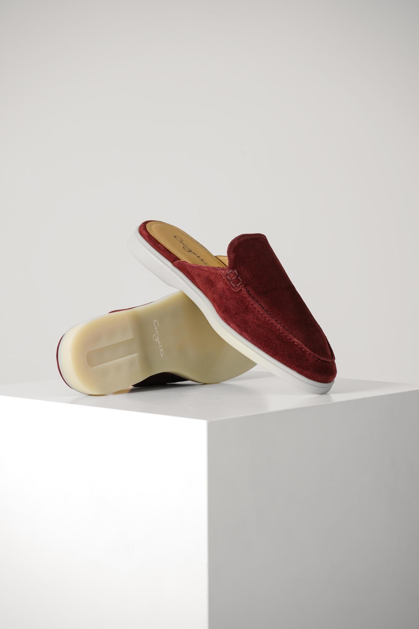 Gogetti Velour Slip-On Wine Red