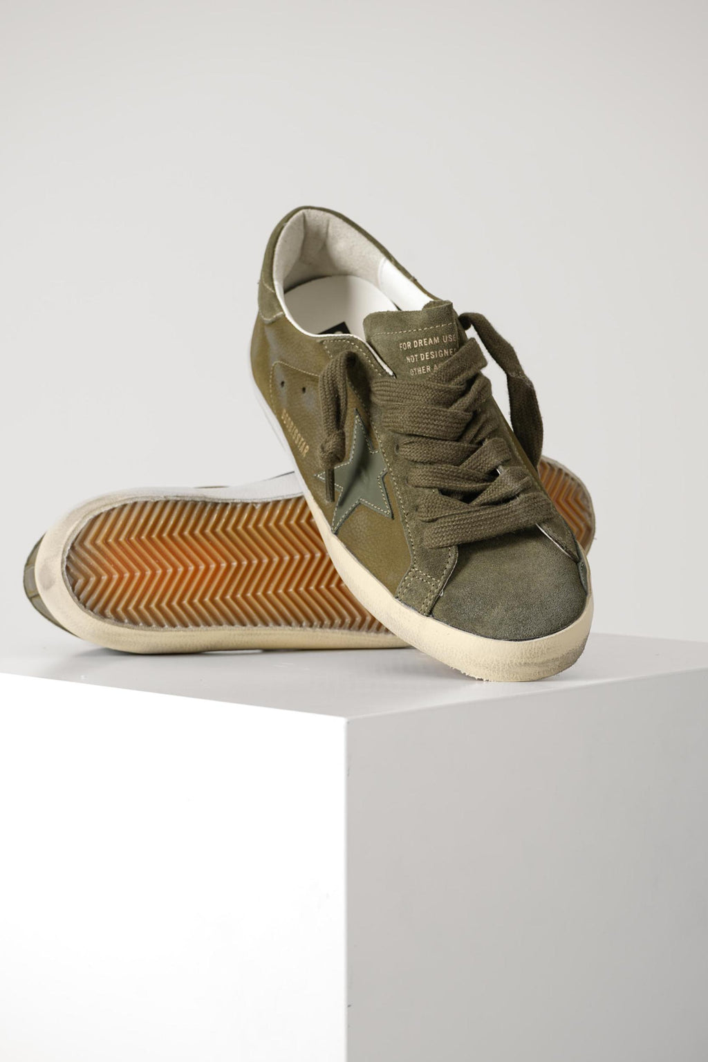Golden Goose Super-Star Classic Dark Green