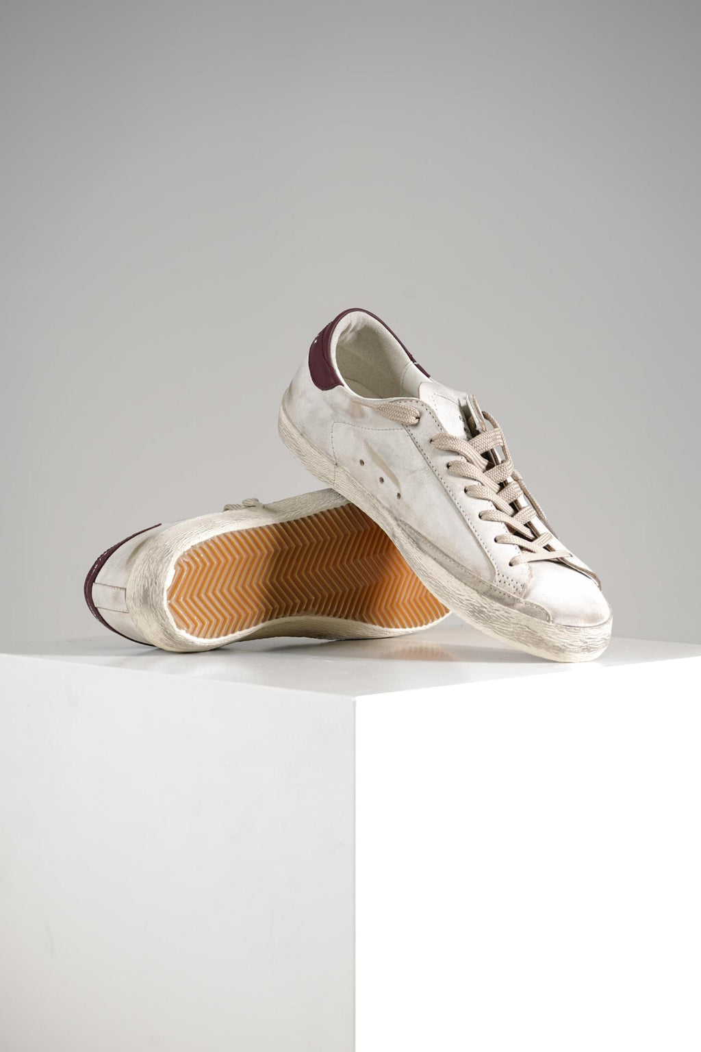 Golden Goose Super-Star Classic With List White/Red