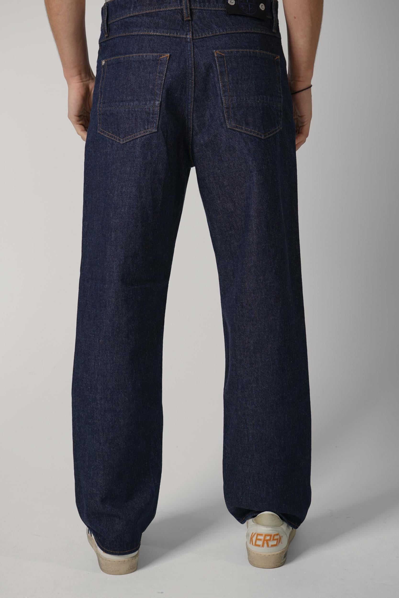 J100006 Stone Island Indigo Denim-Rinsed Loose